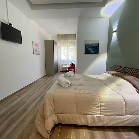 Guest House Design Navigli Milan Luaran gambar